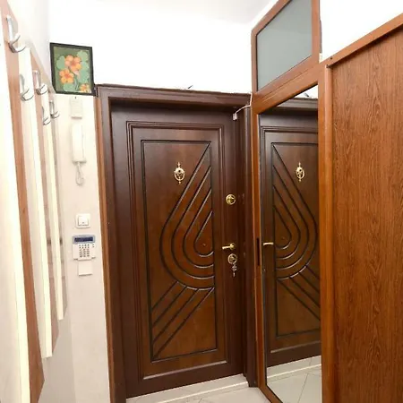 Вайлет Apartment *